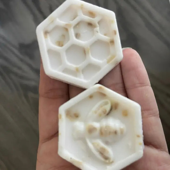 GOATS MILK BEE SOAP PIECES