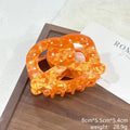 PRETZEL HAIR CLAW